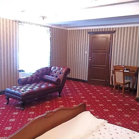 Mazurski Dwor اوليتسكا