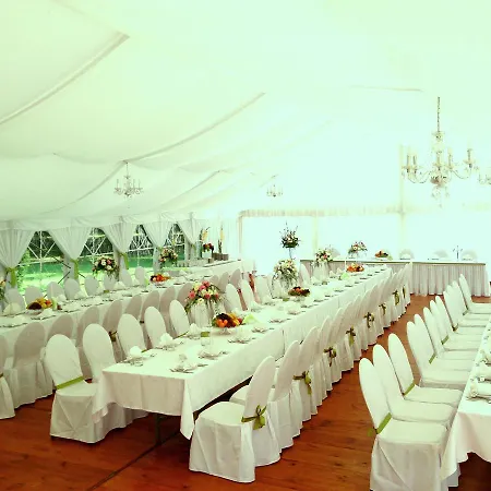 酒店 Mazurski Dwor *