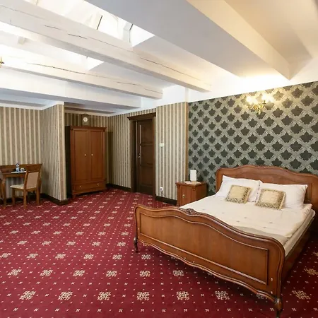 酒店 Mazurski Dwor